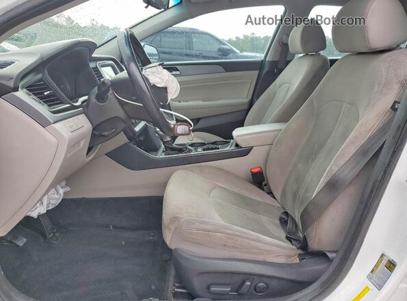 5NPE34AF9JH631177 2018 HYUNDAI SONATA White Вид салону спереду