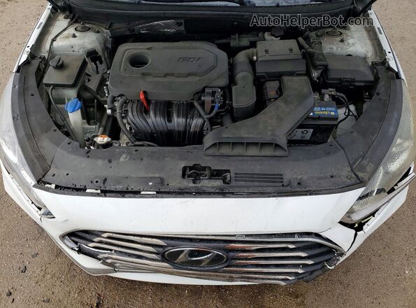 5NPE34AF9JH631177 2018 HYUNDAI SONATA White Вид задньої частини салону