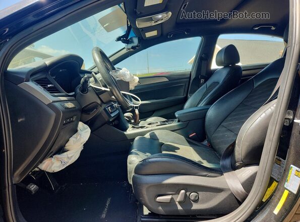 5NPE34AF9JH709604 2018 HYUNDAI SONATA Черный Вид салона спереди