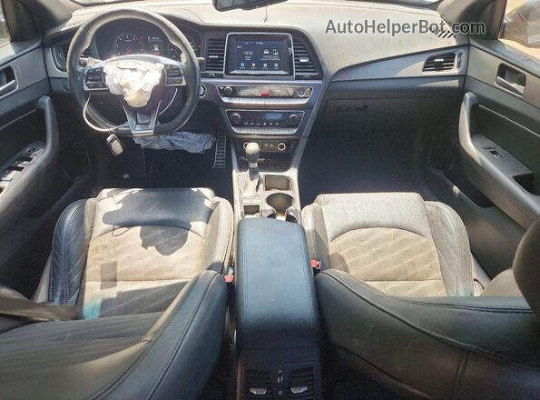 5NPE34AF9JH709604 2018 HYUNDAI SONATA Черный Вид панели приборов