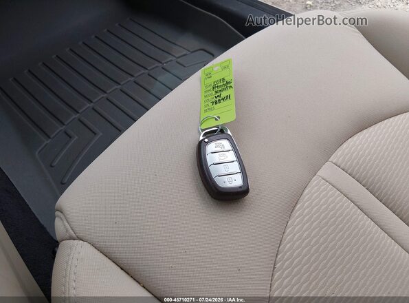 5NPE34AF9KH788421 2019 HYUNDAI SONATA Белый Вид панели приборов