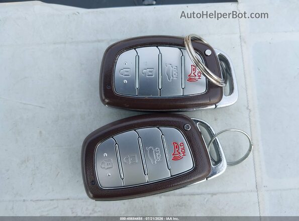 5NPE34AFXHH444444 2017 HYUNDAI SONATA Red Vista del salpicadero