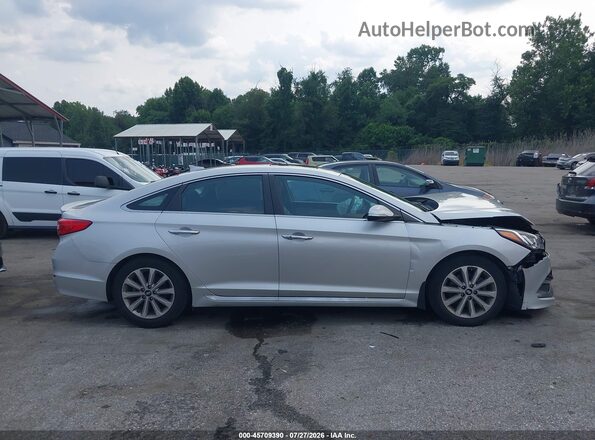 5NPE34AFXHH587894 2017 HYUNDAI SONATA Silver Вид задньої частини салону
