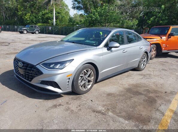 5NPEF4JA8MH109172 2021 HYUNDAI SONATA Серебряный Передняя левая четверть