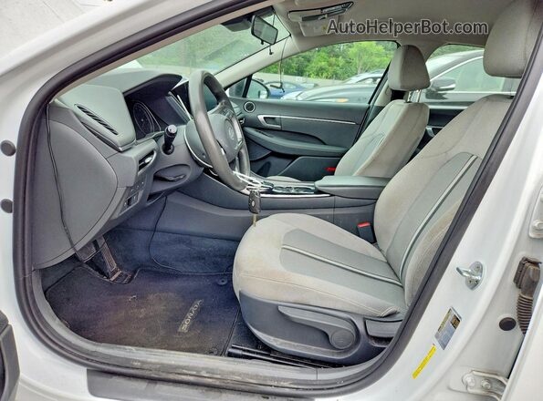 5NPEG4JA1LH056567 2020 HYUNDAI SONATA Белый Вид салона спереди