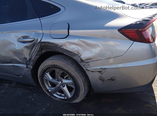 5NPEG4JAXMH087978 2021 HYUNDAI SONATA Серебряный Вид спереди