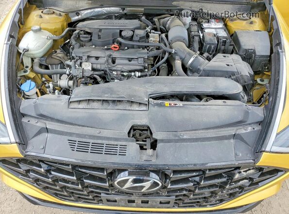 5NPEH4J20LH025641 2020 HYUNDAI SONATA Gold Вид задньої частини салону