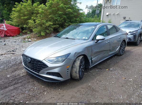 5NPEH4J21LH047101 2020 HYUNDAI SONATA Silver Առջևի ձախ երեք քառորդ տեսարան