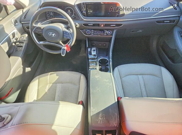5NPEH4J22LH018030 2020 HYUNDAI SONATA Красный Вид панели приборов