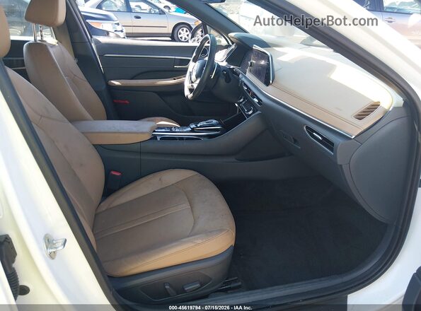 5NPEH4J22LH052596 2020 HYUNDAI SONATA White Widok wnętrza z przodu