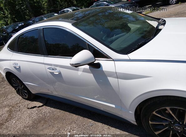5NPEH4J23LH013001 2020 HYUNDAI SONATA White Widok wnętrza z tyłu