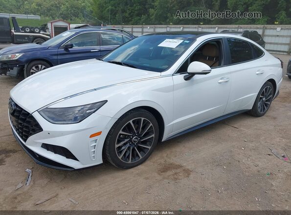 5NPEH4J26MH074196 2021 HYUNDAI SONATA White წინა მარცხენა ხედი სამი მეოთხედიდან