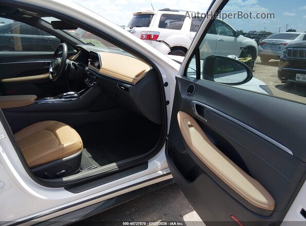 5NPEH4J2XLH009883 2020 HYUNDAI SONATA Белый Вид салона спереди
