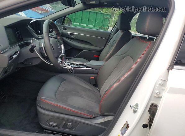 5NPEJ4J25LH027423 2020 HYUNDAI SONATA White Front interior view