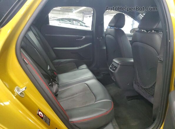 5NPEJ4J25MH064313 2021 HYUNDAI SONATA Yellow Widok tylnych siedzeń