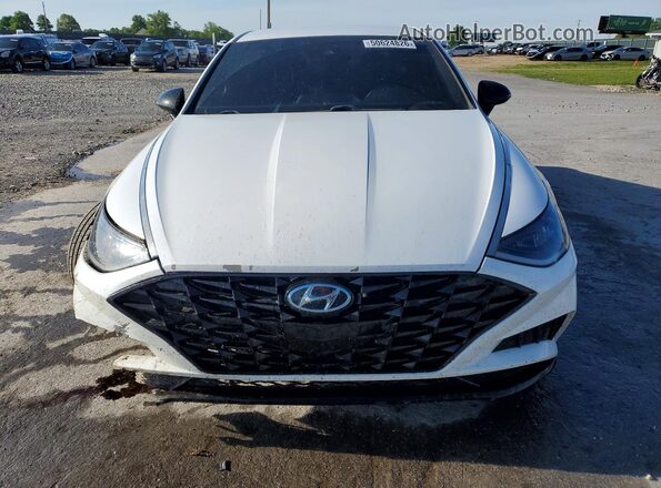 5NPEJ4J25MH067910 2021 HYUNDAI SONATA White Դիմացի տեսք
