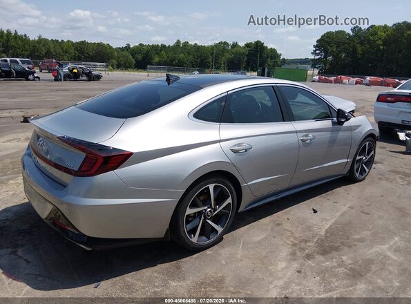 5NPEJ4J25MH085436 2021 HYUNDAI SONATA Серебряный Задняя правая четверть