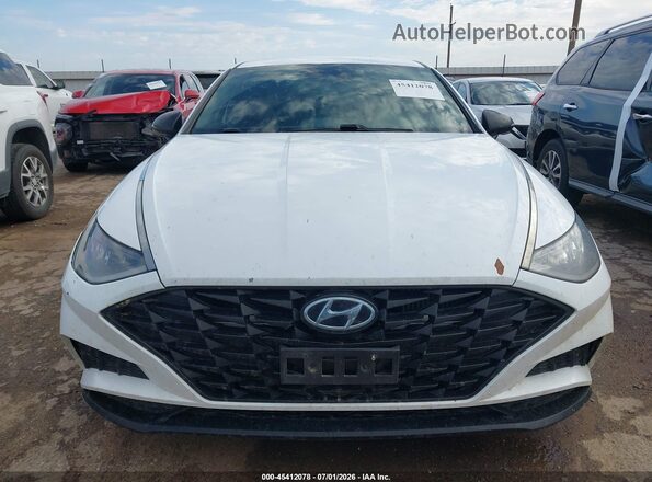 5NPEJ4J27MH109896 2021 HYUNDAI SONATA White წინა ხედი