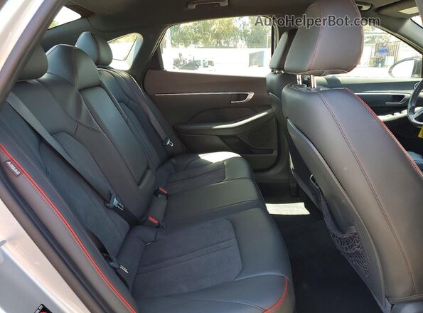 5NPEJ4J28MH065181 2021 HYUNDAI SONATA Silver Rear seats view
