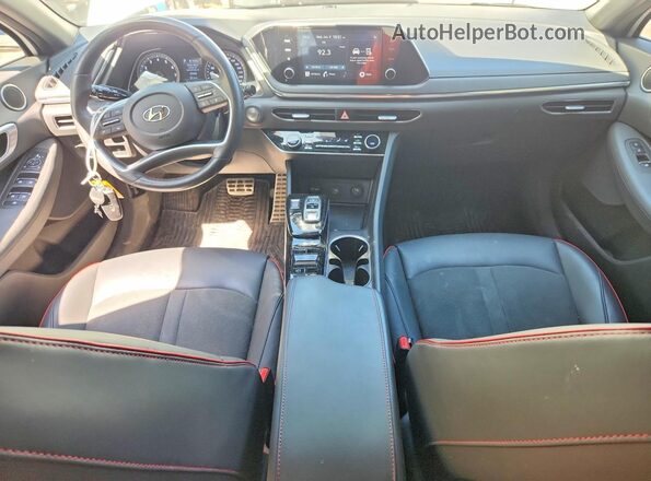 5NPEJ4J29NH139600 2022 HYUNDAI SONATA Белый Вид панели приборов