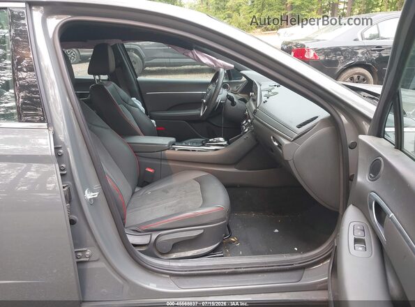 5NPEJ4J2XNH136706 2022 HYUNDAI SONATA Gray წინა სალონის ხედი