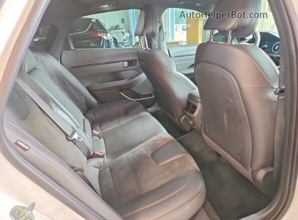 5NPEK4JC2MH106572 2021 HYUNDAI SONATA White Հետևի նստատեղերի տեսք