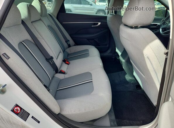 5NPEL4JA4LH028113 2020 HYUNDAI SONATA White Rear seats view