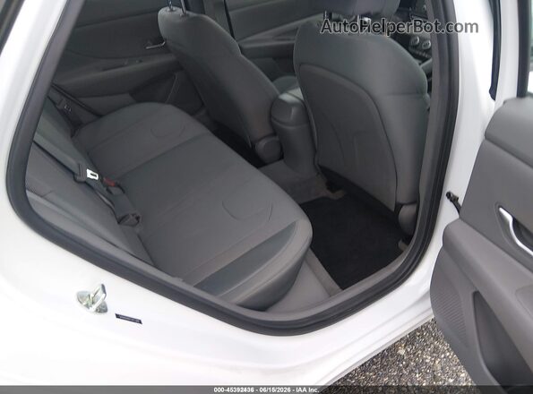 5NPLL4AG1MH048445 2021 HYUNDAI ELANTRA White Widok naklejki z numerem VIN