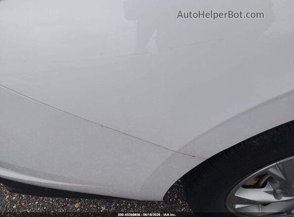 5NPLL4AG1MH048445 2021 HYUNDAI ELANTRA White Widok wnętrza z tyłu