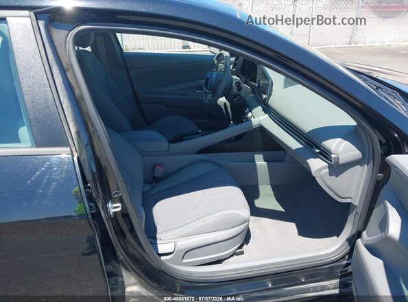 5NPLL4AG2MH047451 2021 HYUNDAI ELANTRA Серый Вид салона спереди