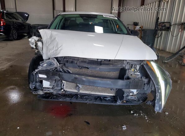 5NPLL4AG3MH042145 2021 HYUNDAI ELANTRA Белый Вид спереди