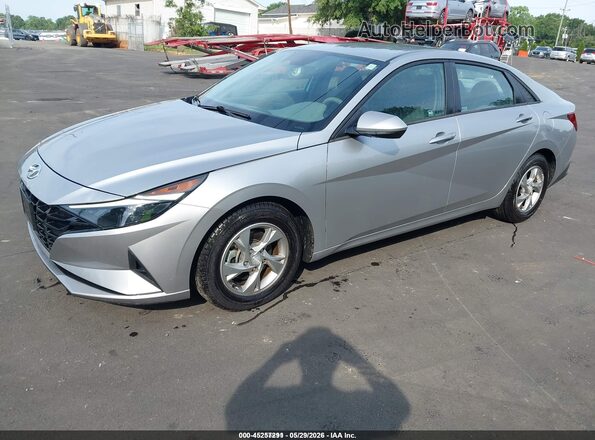 5NPLL4AG5MH042535 2021 HYUNDAI ELANTRA Silver Vista tres cuartos delantera izquierda