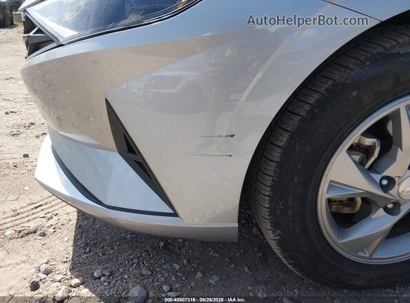 5NPLL4AG5MH049632 2021 HYUNDAI ELANTRA Silver Widok wnętrza z tyłu