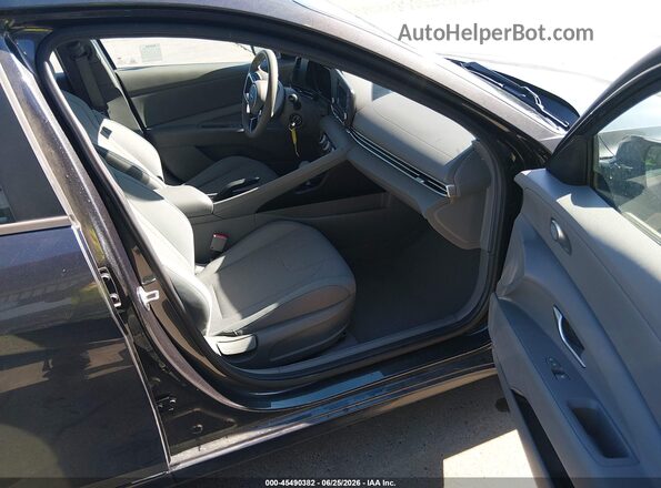 5NPLL4AG5MH049825 2021 HYUNDAI ELANTRA Gray Widok wnętrza z przodu