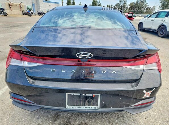 5NPLL4AG6MH014503 2021 HYUNDAI ELANTRA Black Widok z tyłu
