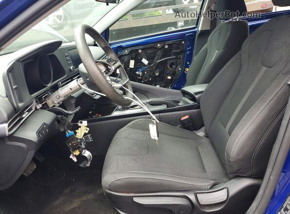 5NPLL4AG6MH033214 2021 HYUNDAI ELANTRA Blue Front interior view