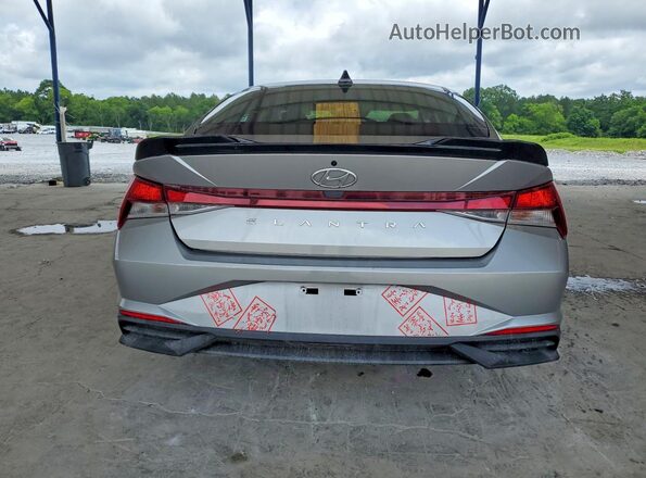 5NPLL4AG7MH013036 2021 HYUNDAI ELANTRA Silver Widok z tyłu