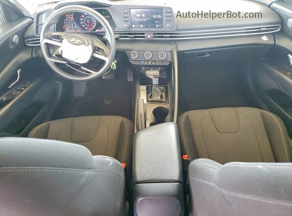 5NPLL4AG7MH013036 2021 HYUNDAI ELANTRA Silver Widok deski rozdzielczej
