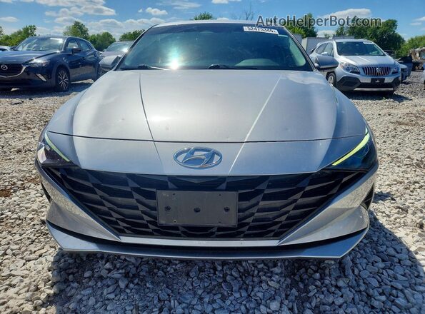 5NPLL4AG7NH058107 2022 HYUNDAI ELANTRA Silver Դիմացի տեսք