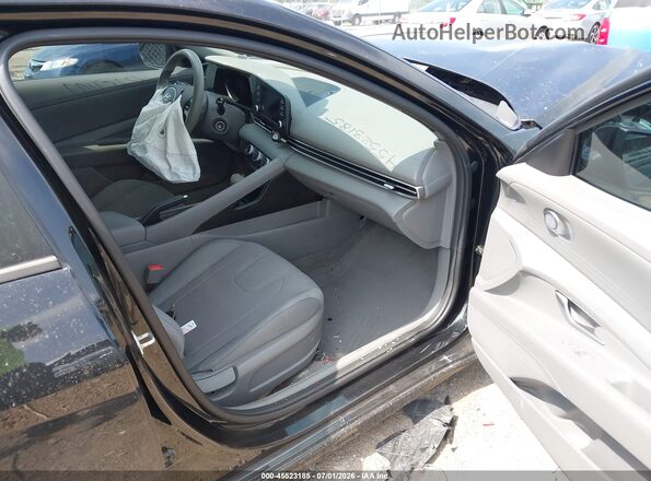 5NPLL4AG8MH047454 2021 HYUNDAI ELANTRA Black Սալոնի դիմացի տեսք