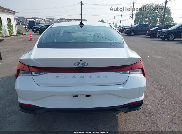 5NPLL4AG9MH049617 2021 HYUNDAI ELANTRA White 