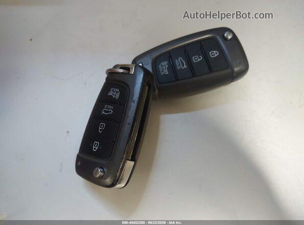 5NPLL4AGXMH049268 2021 HYUNDAI ELANTRA Silver Dashboard view