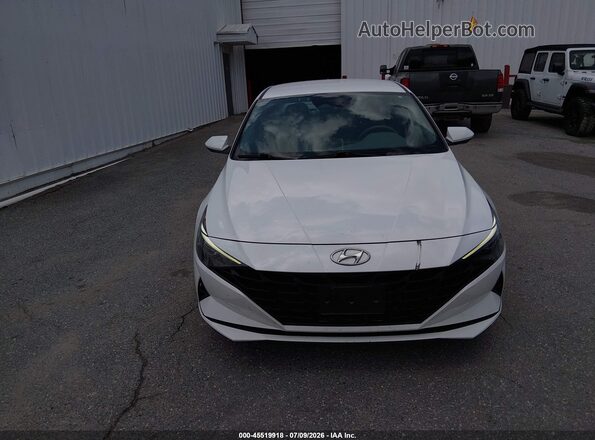 5NPLL4AGXMH049657 2021 HYUNDAI ELANTRA Белый Вид задней части салона