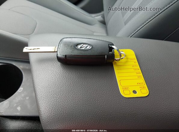 5NPLL4AGXMH049657 2021 HYUNDAI ELANTRA Белый Вид панели приборов