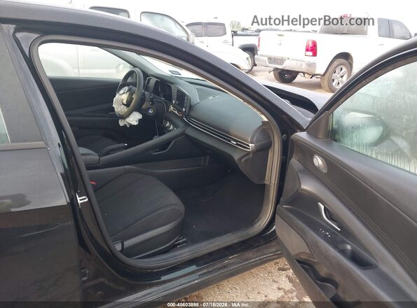 5NPLL4AGXNH072356 2022 HYUNDAI ELANTRA Black Front interior view