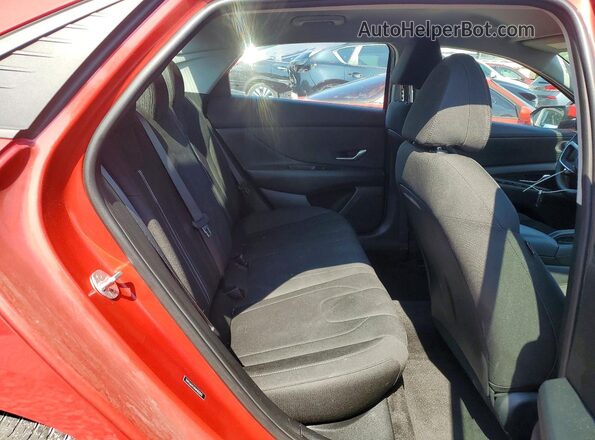 5NPLM4AG0MH002845 2021 HYUNDAI ELANTRA Red უკანა სავარძლების ხედი
