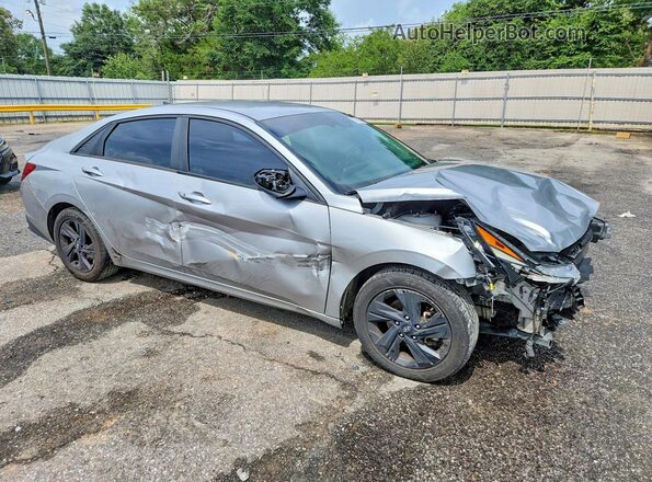 5NPLM4AG0MH010735 2021 HYUNDAI ELANTRA Серебряный Передняя правая четверть