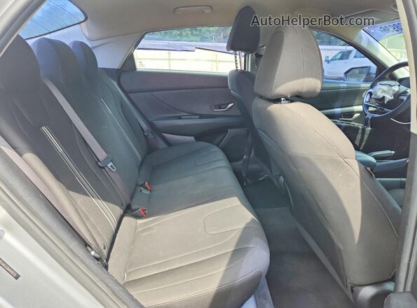 5NPLM4AG0MH010735 2021 HYUNDAI ELANTRA Серебряный Вид задних сидений