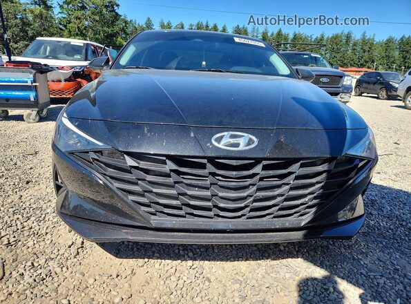 5NPLM4AG0MH048143 2021 HYUNDAI ELANTRA Black Widok z przodu