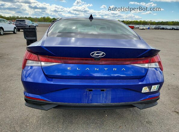 5NPLM4AG0NH083508 2022 HYUNDAI ELANTRA Blue Հետևի տեսք